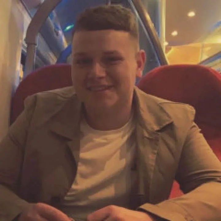 Zach Howells Photo On Jungo Live