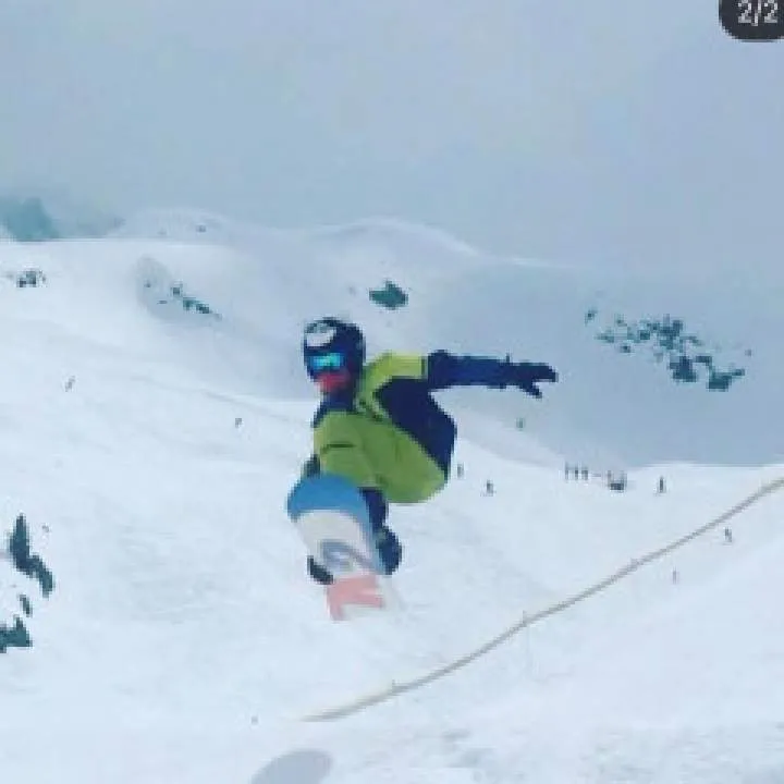 Boarder Photo On Jungo Live