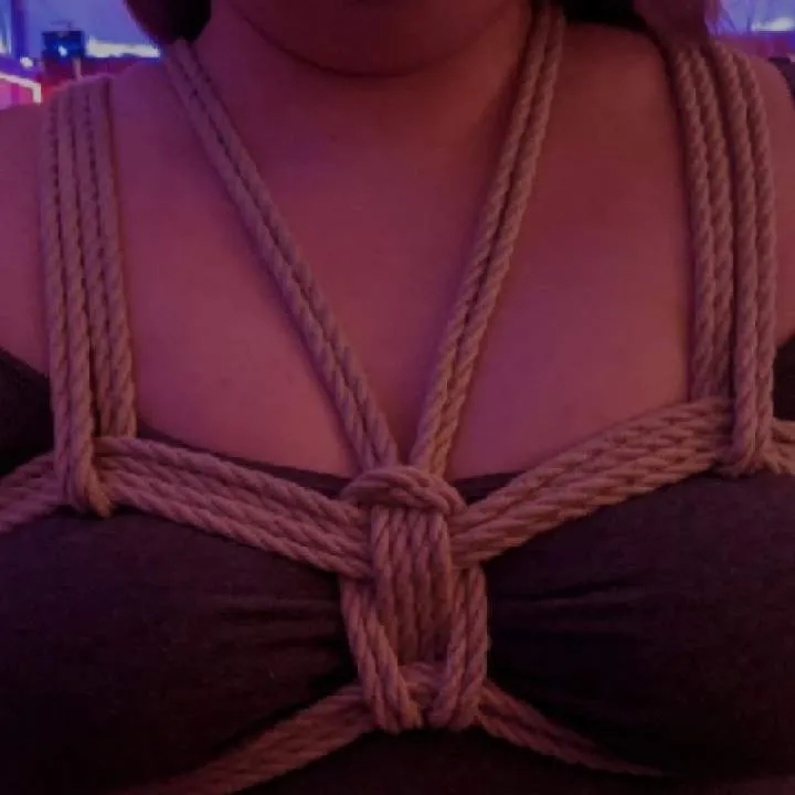 Bridetobeneedsthed Photo On Jungo Live