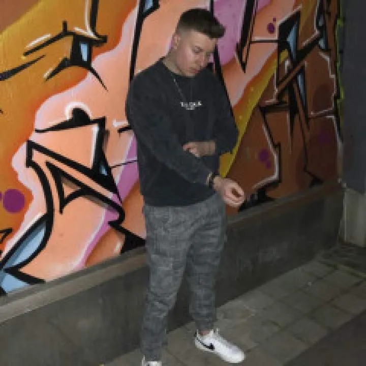 Slavelukas Photo On Jungo Live