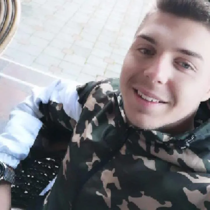 Purewhite Photo On Jungo Live