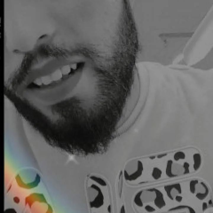 Louis Photo On Jungo Live