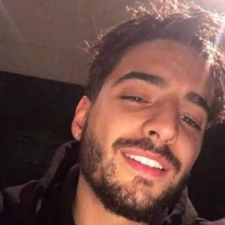 Loyal Slave Photo On Jungo Live