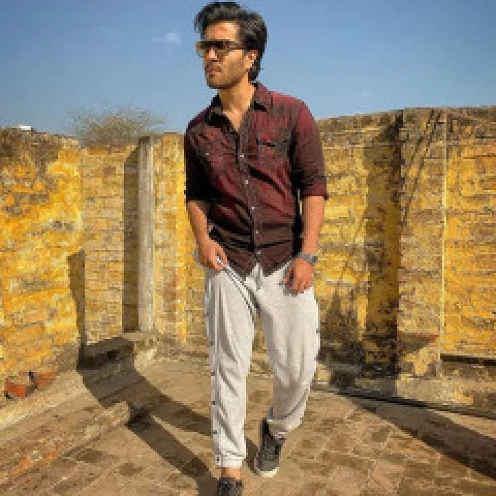 Anas Photo On Jungo Live