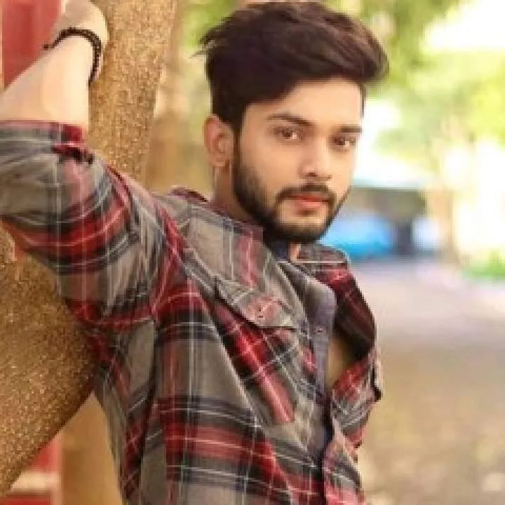 Saurabh Photo On Jungo Live