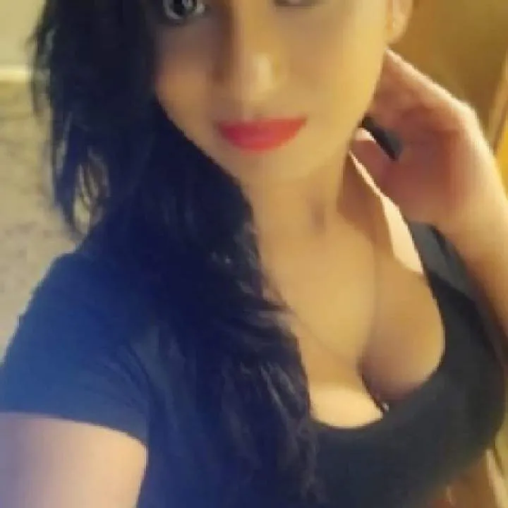 Dee Photo On Jungo Live