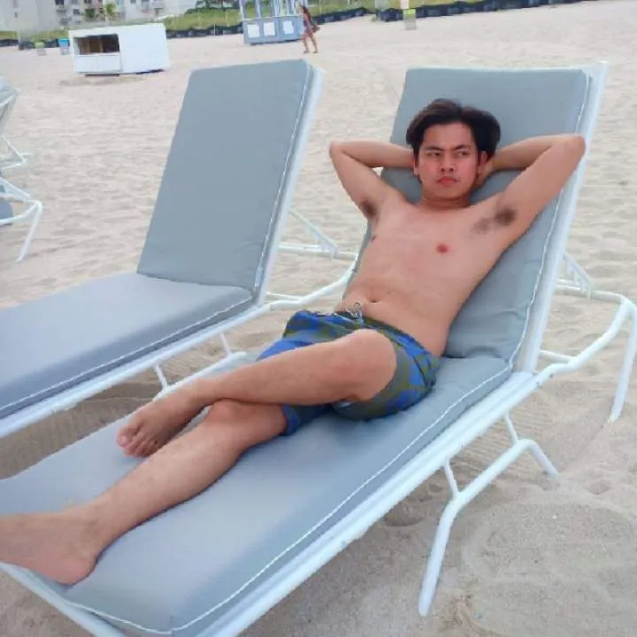 El Deluca Photo On Jungo Live