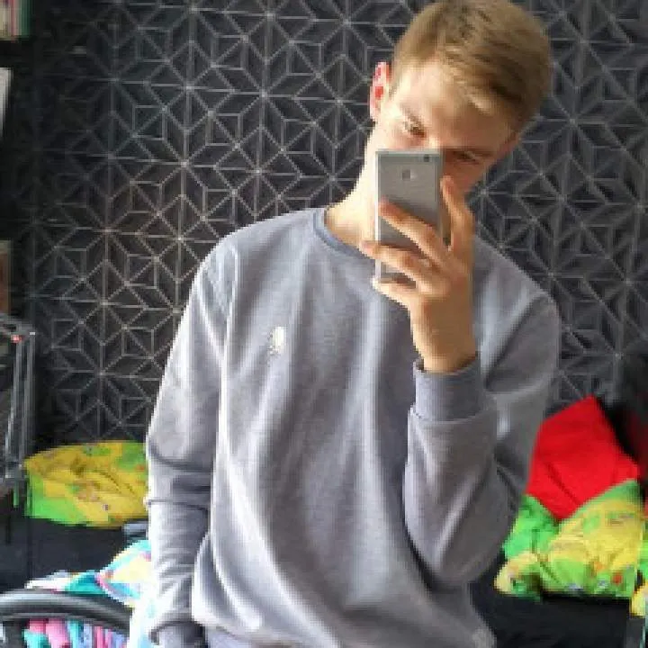 Karol Photo On Jungo Live