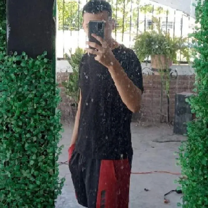 Alejandro Photo On Jungo Live