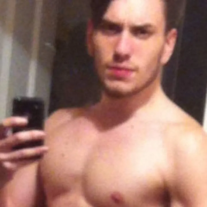 Rob.... Photo On Jungo Live