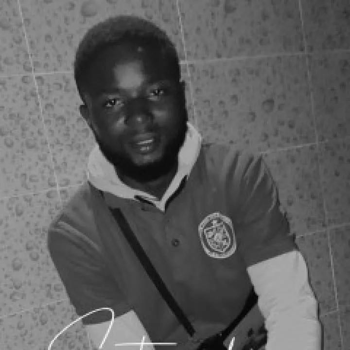 Bottom Photo On Jungo Live