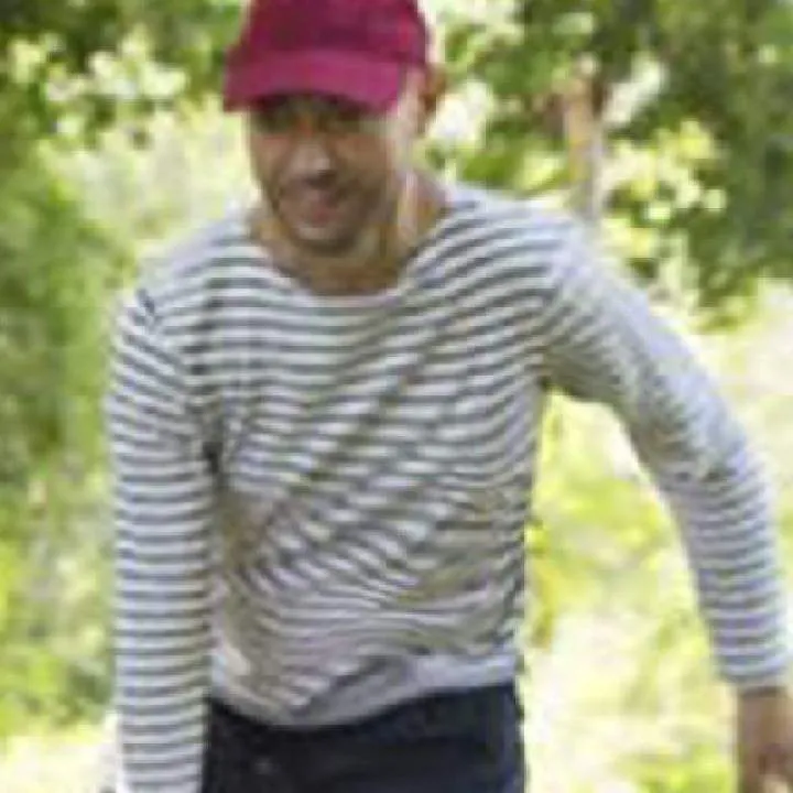 Rom Photo On Jungo Live