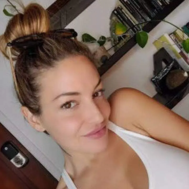 Bella Clara Photo On Jungo Live