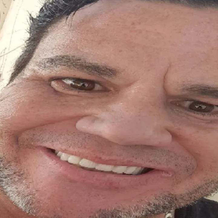 Playful Bratt Photo On Jungo Live