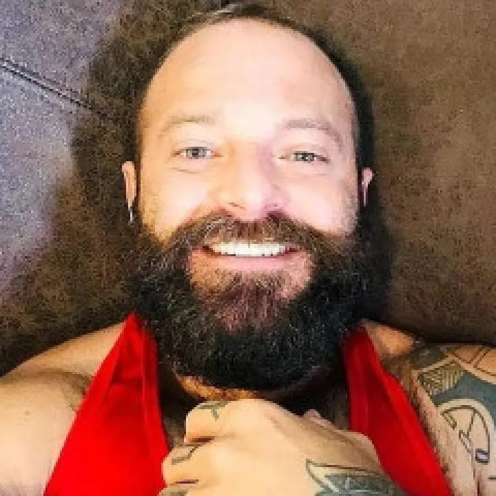 Mike Photo On Jungo Live