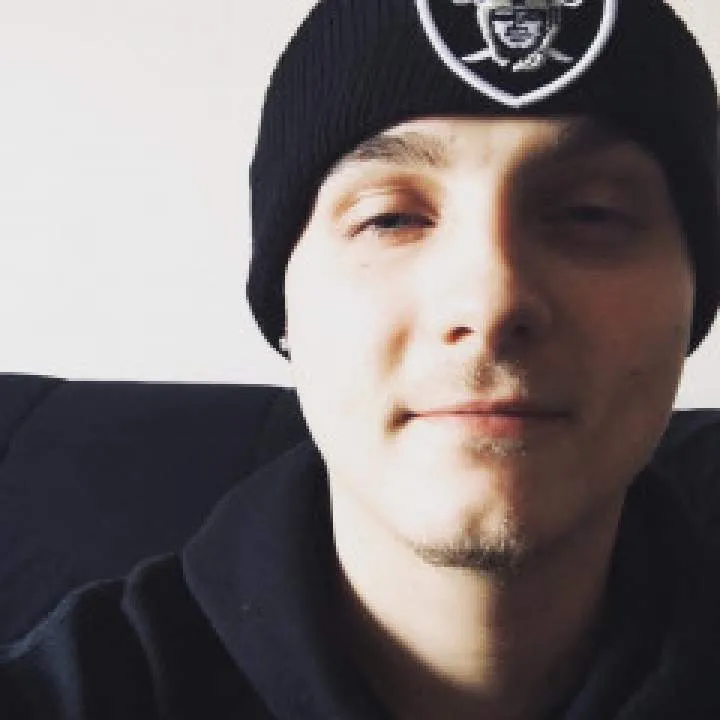 Kingkay Photo On Jungo Live