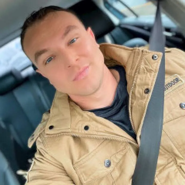 Able Photo On Jungo Live