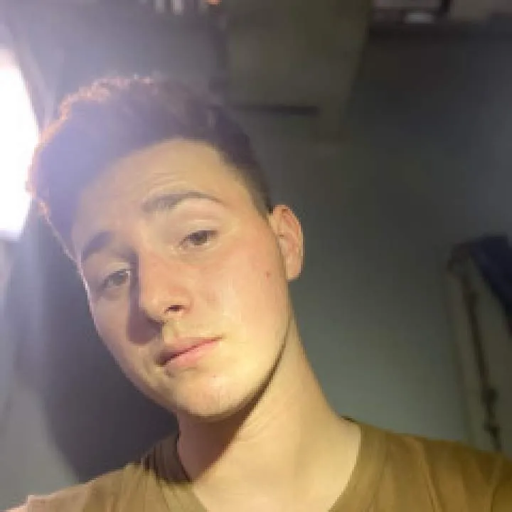 Nik Photo On Jungo Live