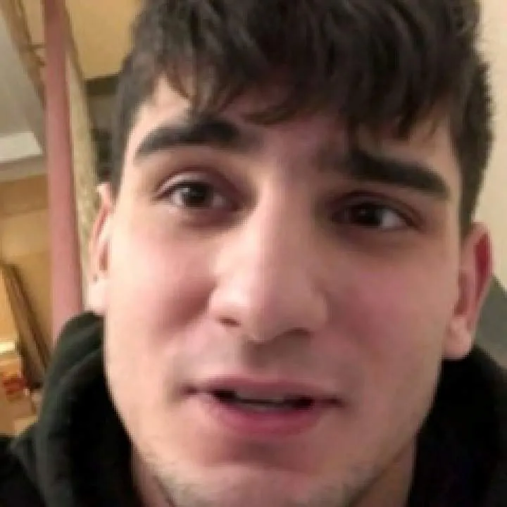 влад Photo On Jungo Live