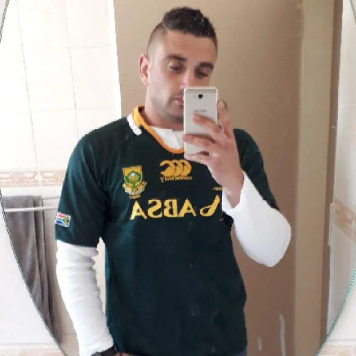 Robert.... Photo On Jungo Live