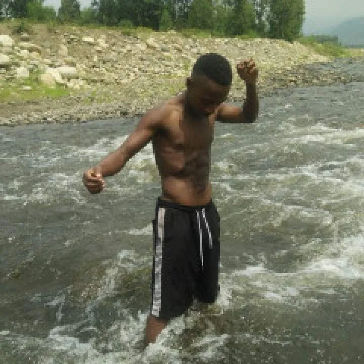 Peter Photo On Jungo Live