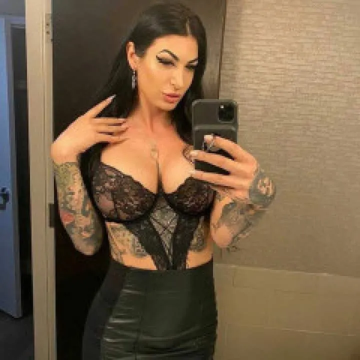 Mistress Jenny Photo On Jungo Live