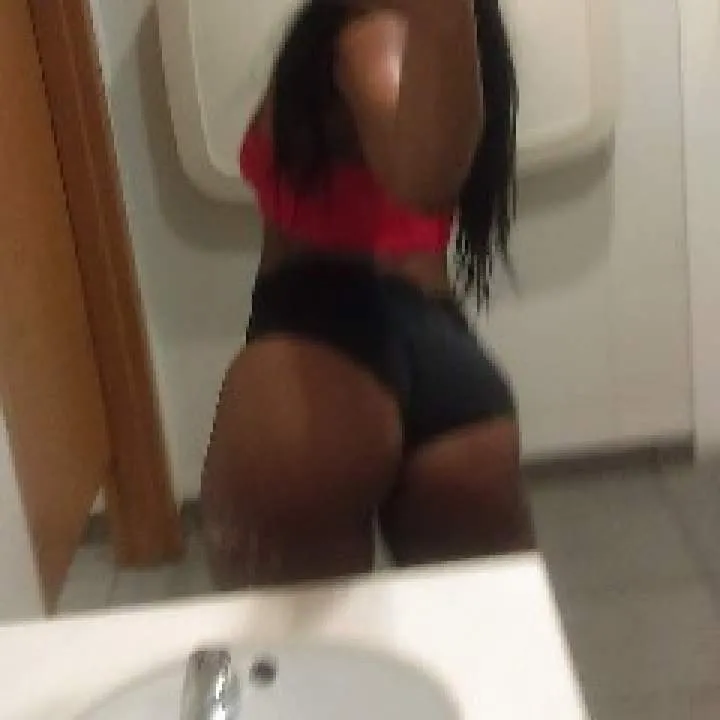 Lisa Banks Photo On Jungo Live