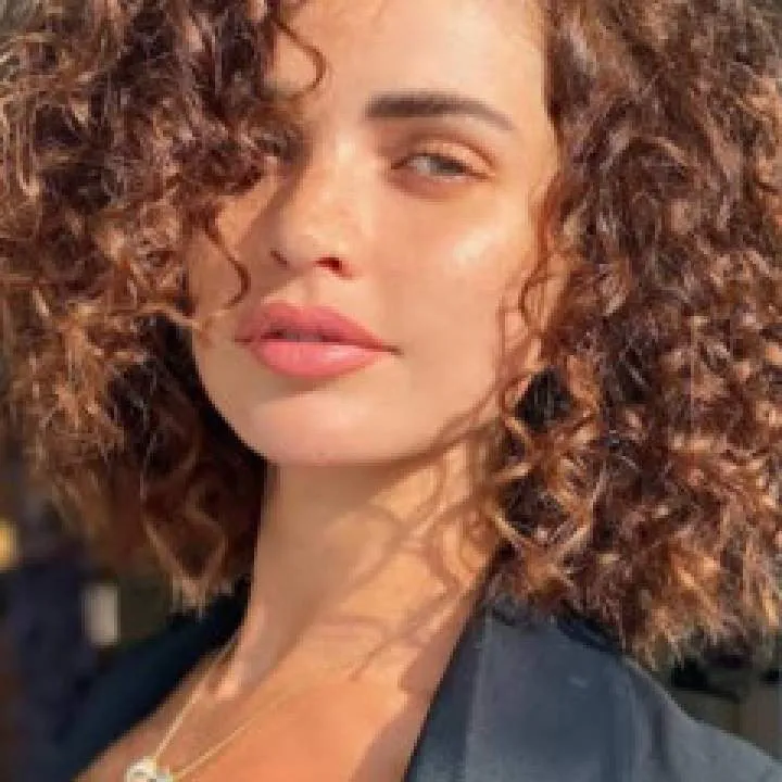 Sara Photo On Jungo Live