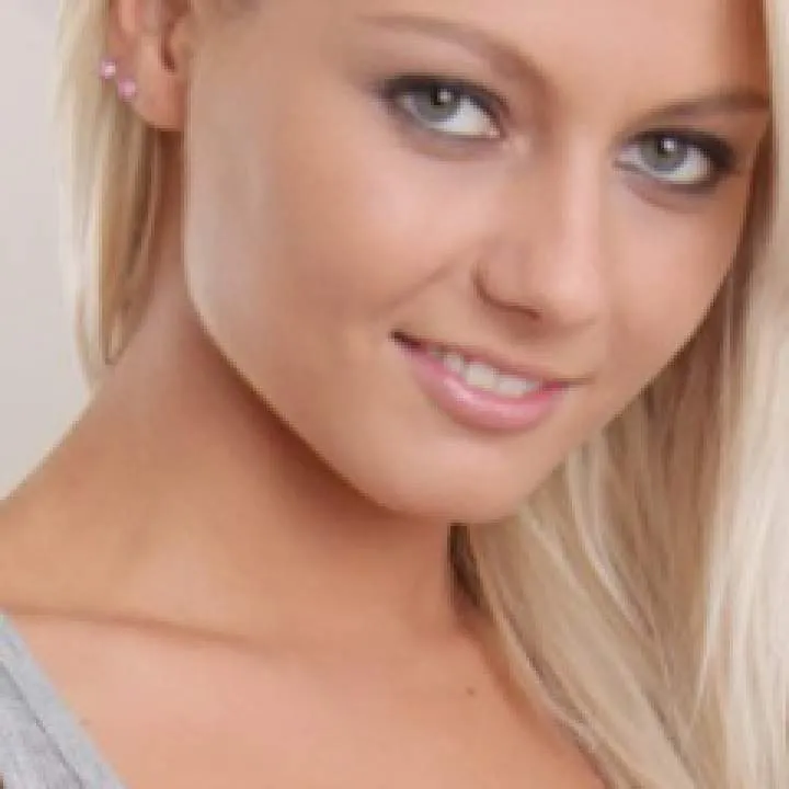 Maria Photo On Jungo Live