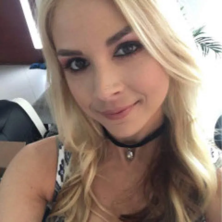 Sarah Photo On Jungo Live