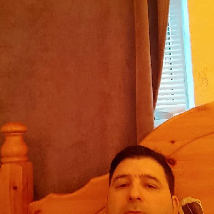 Ionuț Photo On Jungo Live