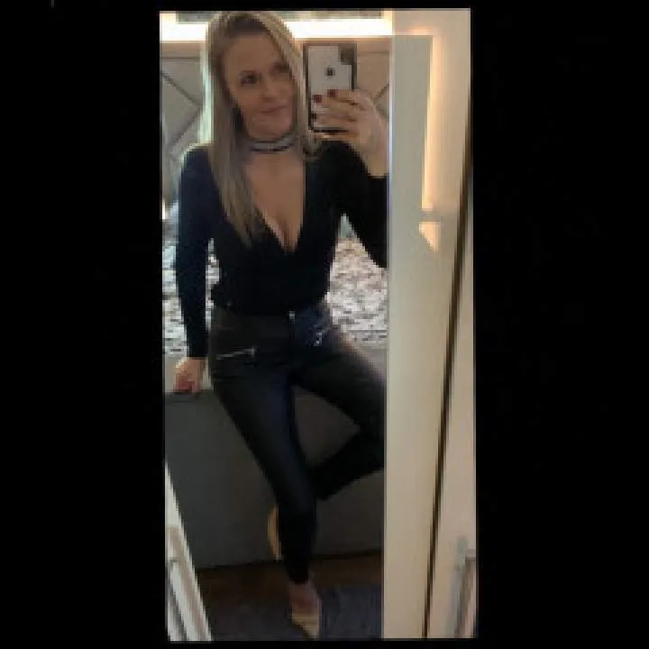 Kazza Photo On Jungo Live