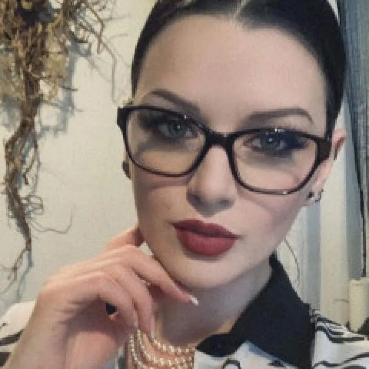 Goddessashley........ Photo On Jungo Live