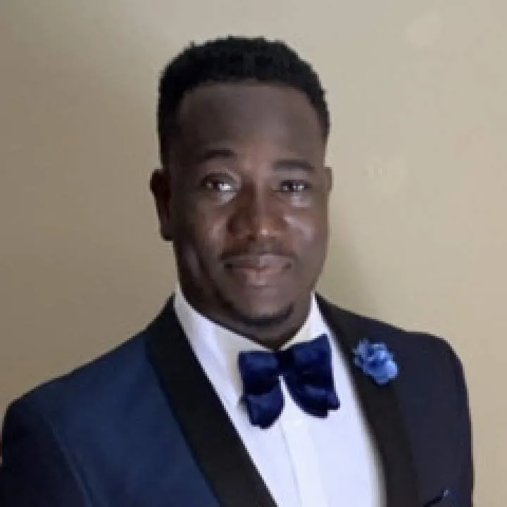 Azee Photo On Jungo Live