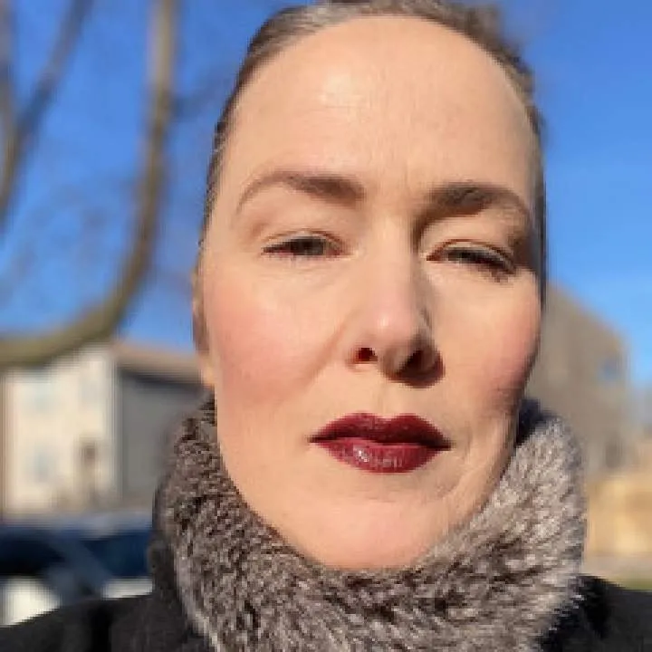 Leslie Photo On Jungo Live