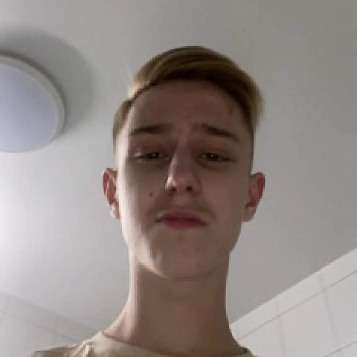 Neoaslund Photo On Jungo Live