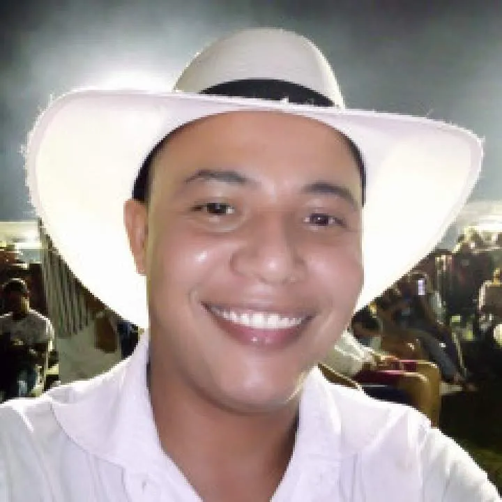 Luismagin23@gmail.com Photo On Jungo Live