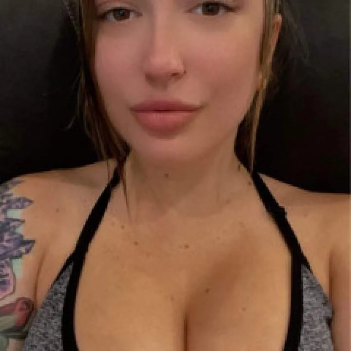 Laura........ Photo On Jungo Live