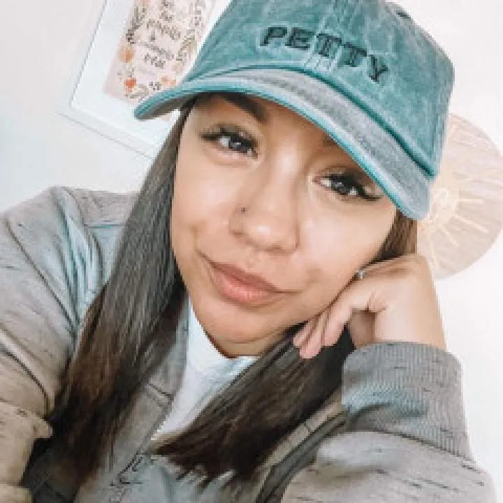 Cynthia Photo On Jungo Live