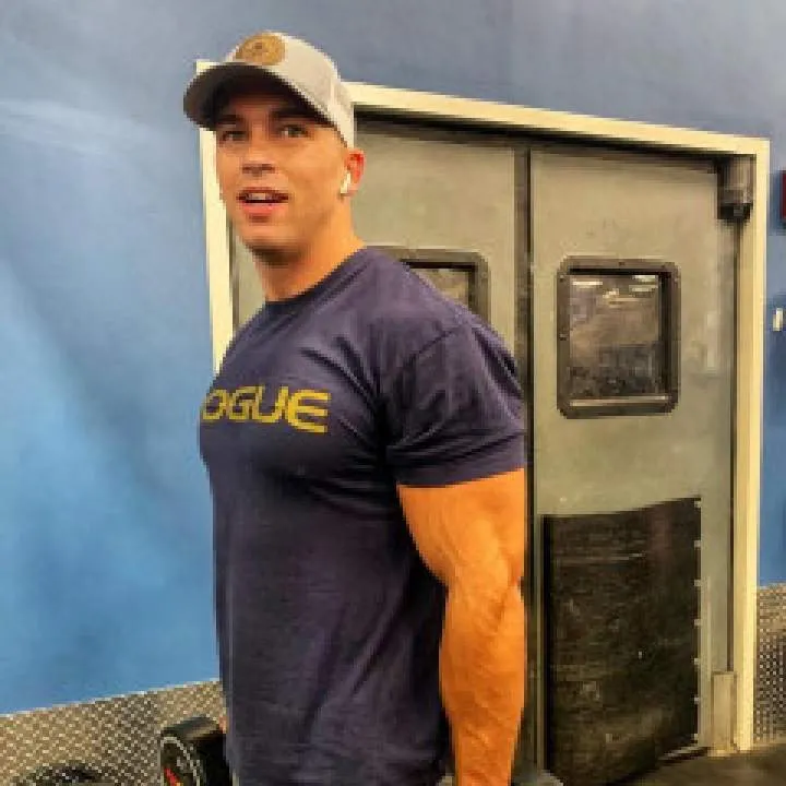 Tom.... Photo On Jungo Live