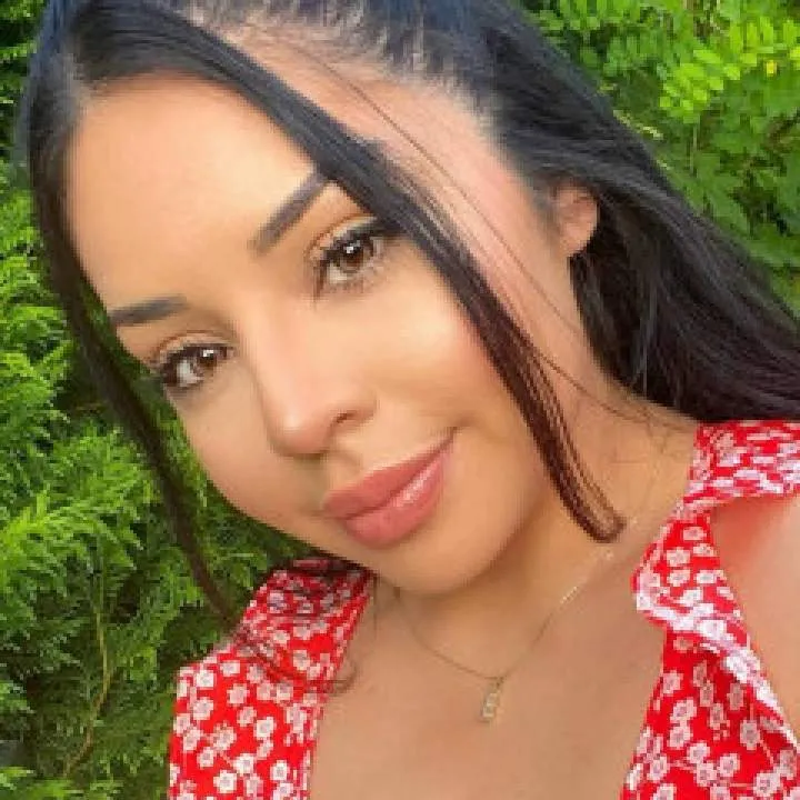 Elizabeth Photo On Jungo Live