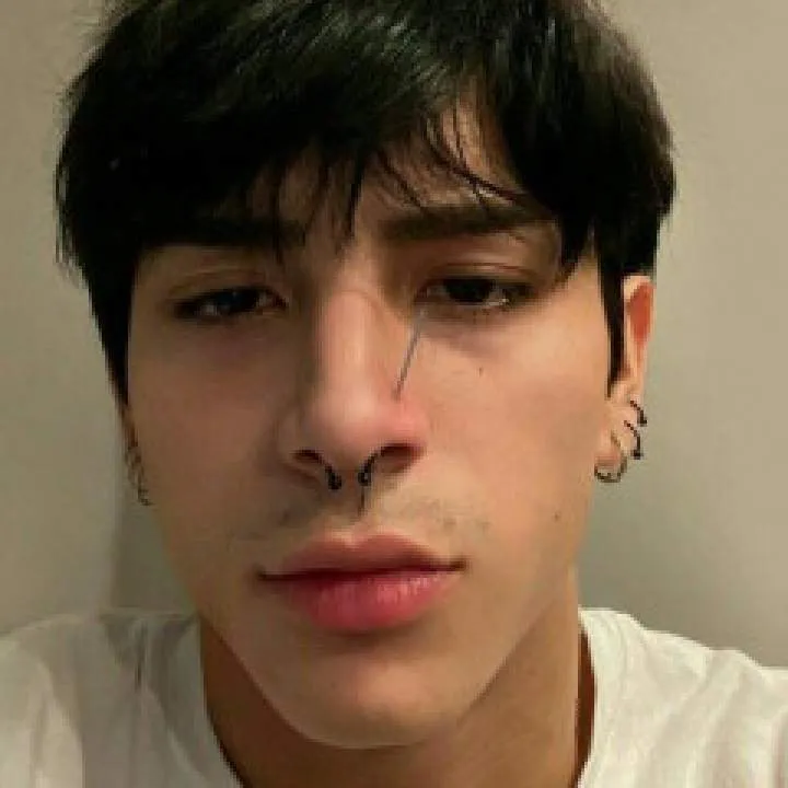 Mikael Photo On Jungo Live