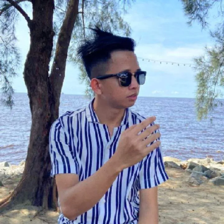 Lonelyguys Photo On Jungo Live