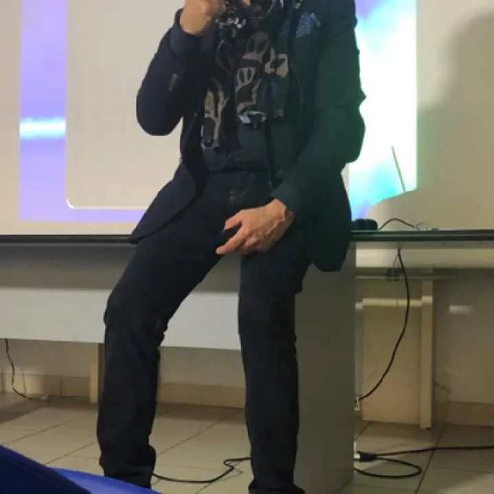 Hithere Photo On Jungo Live