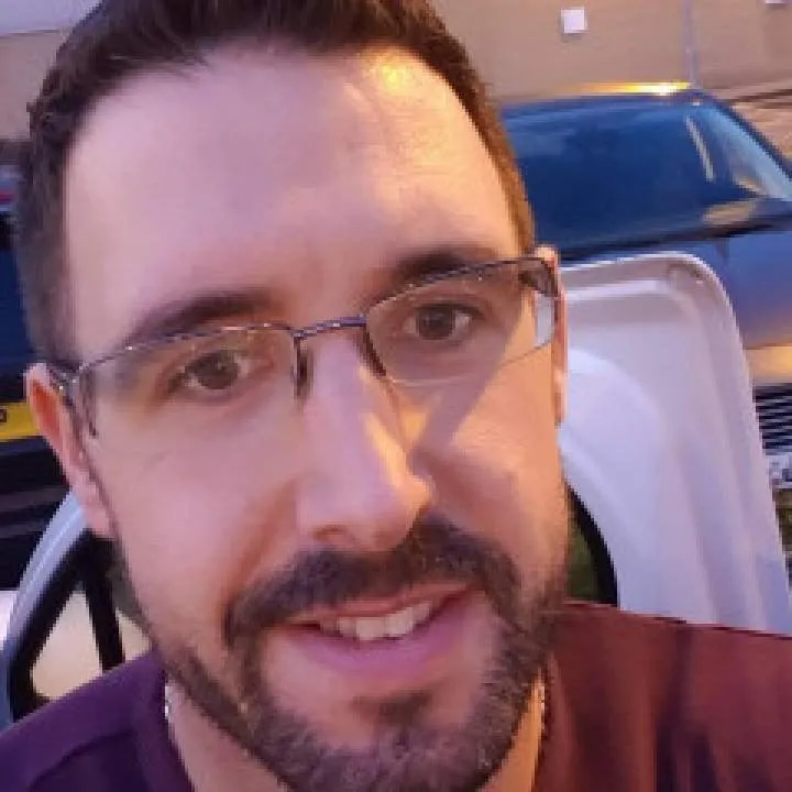 Scott 50 Photo On Jungo Live