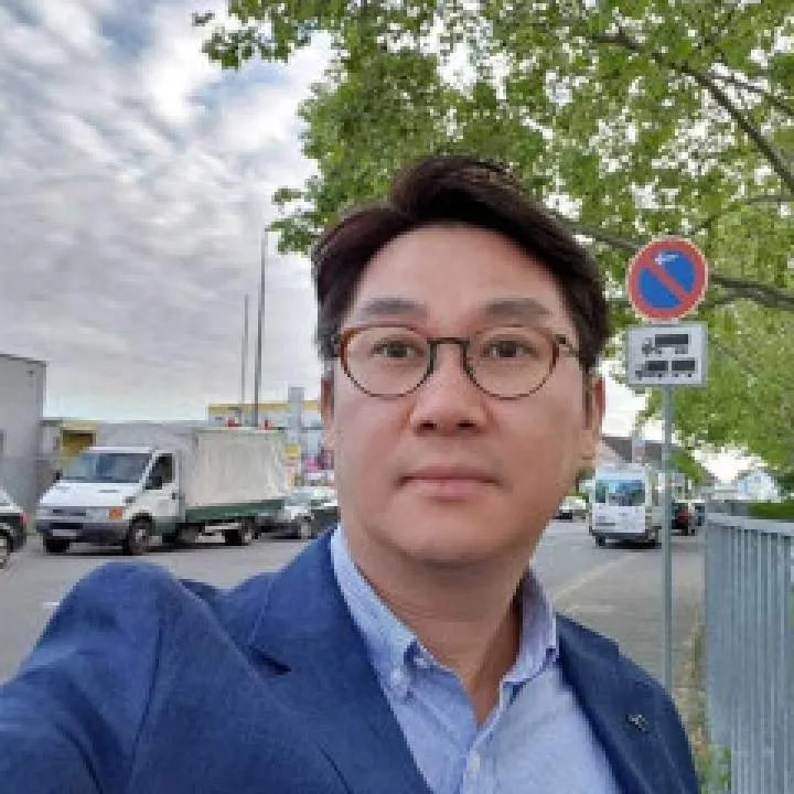 Wang Lee Photo On Jungo Live