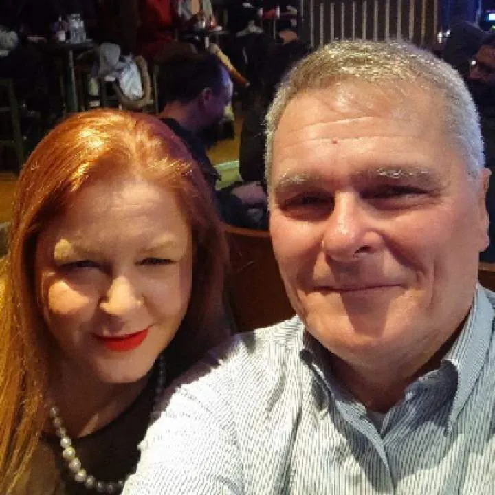 Couplegr Photo On Jungo Live