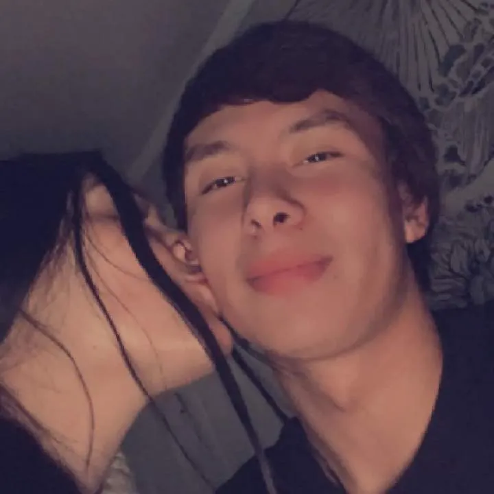 Swinging Photo On Jungo Live