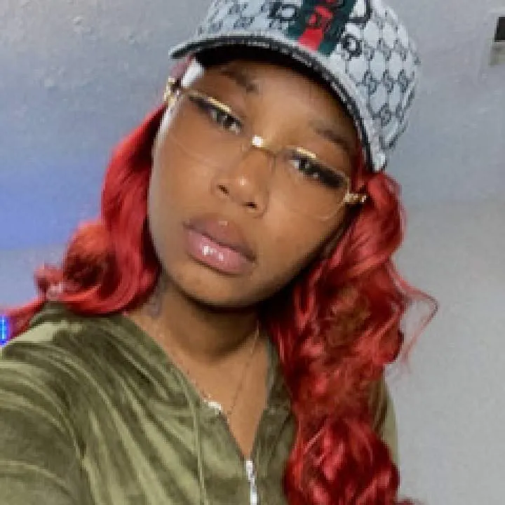 Thequeendom Photo On Jungo Live