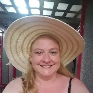 Ellie Photo On Jungo Live